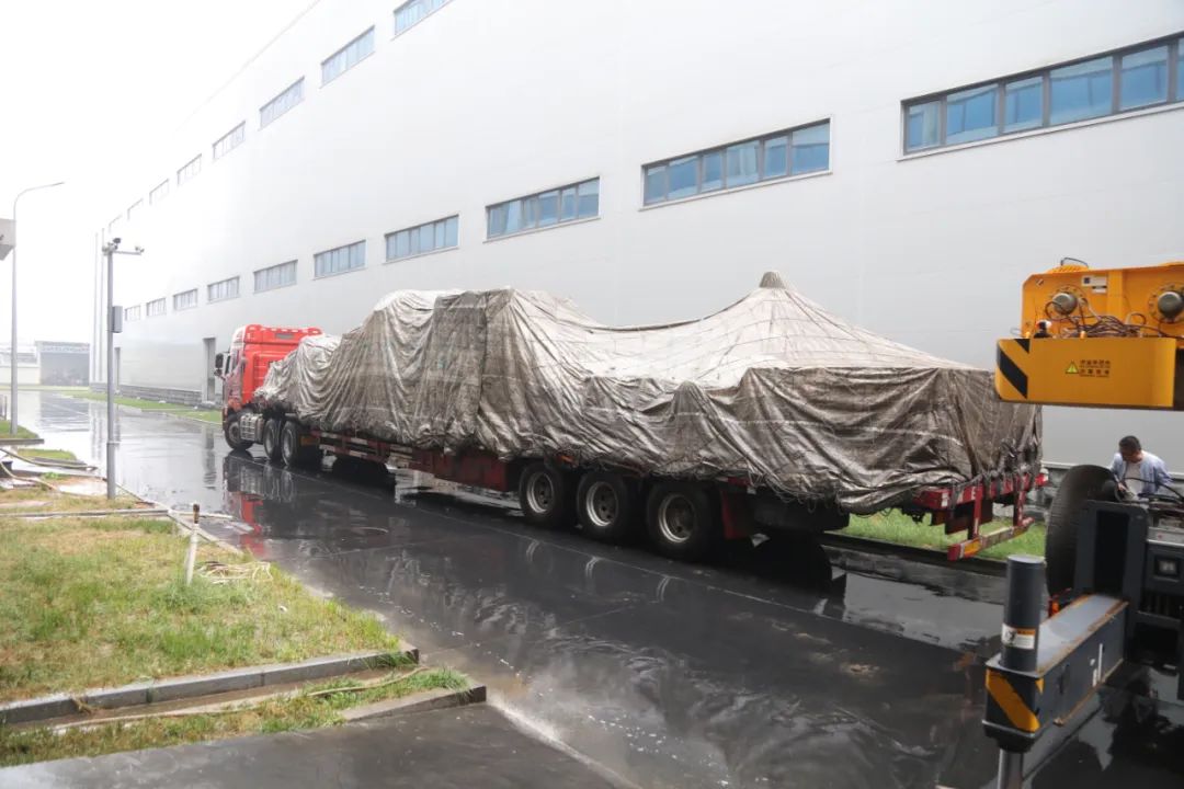 引進(jìn)新設(shè)備，助力新“智”造